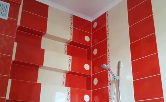 Ванная комната в красном цвете, Коммунаров 12